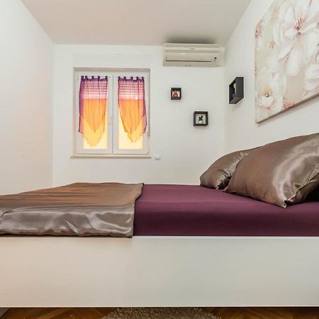 Downtown Deluxe Διαμέρισμα Omiš Εξωτερικό φωτογραφία