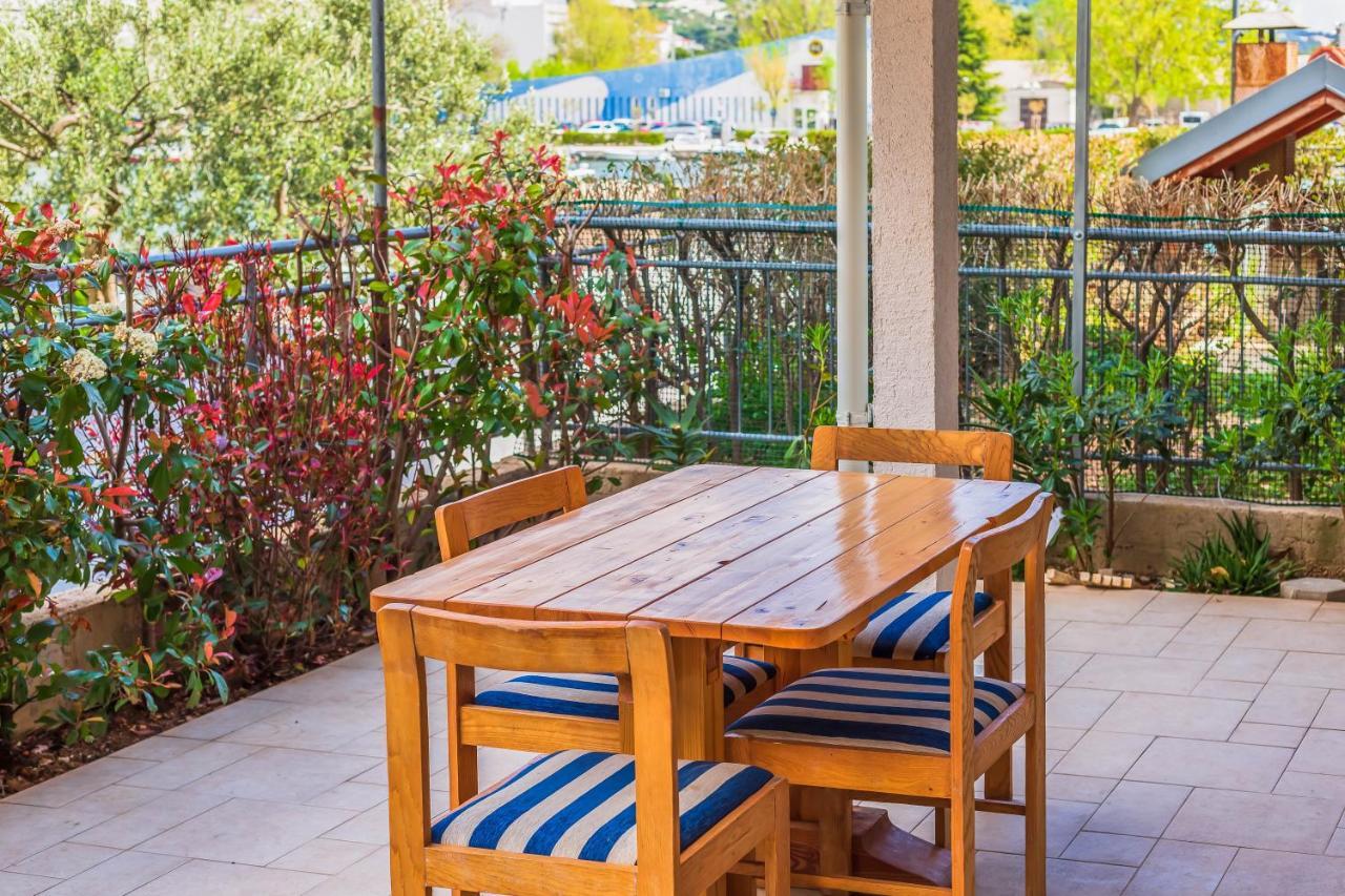 Downtown Deluxe Διαμέρισμα Omiš Εξωτερικό φωτογραφία