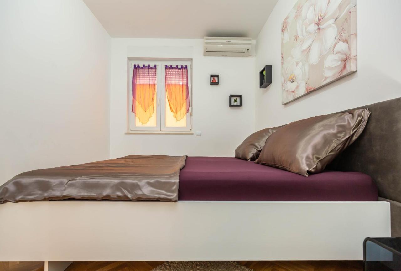 Downtown Deluxe Διαμέρισμα Omiš Εξωτερικό φωτογραφία