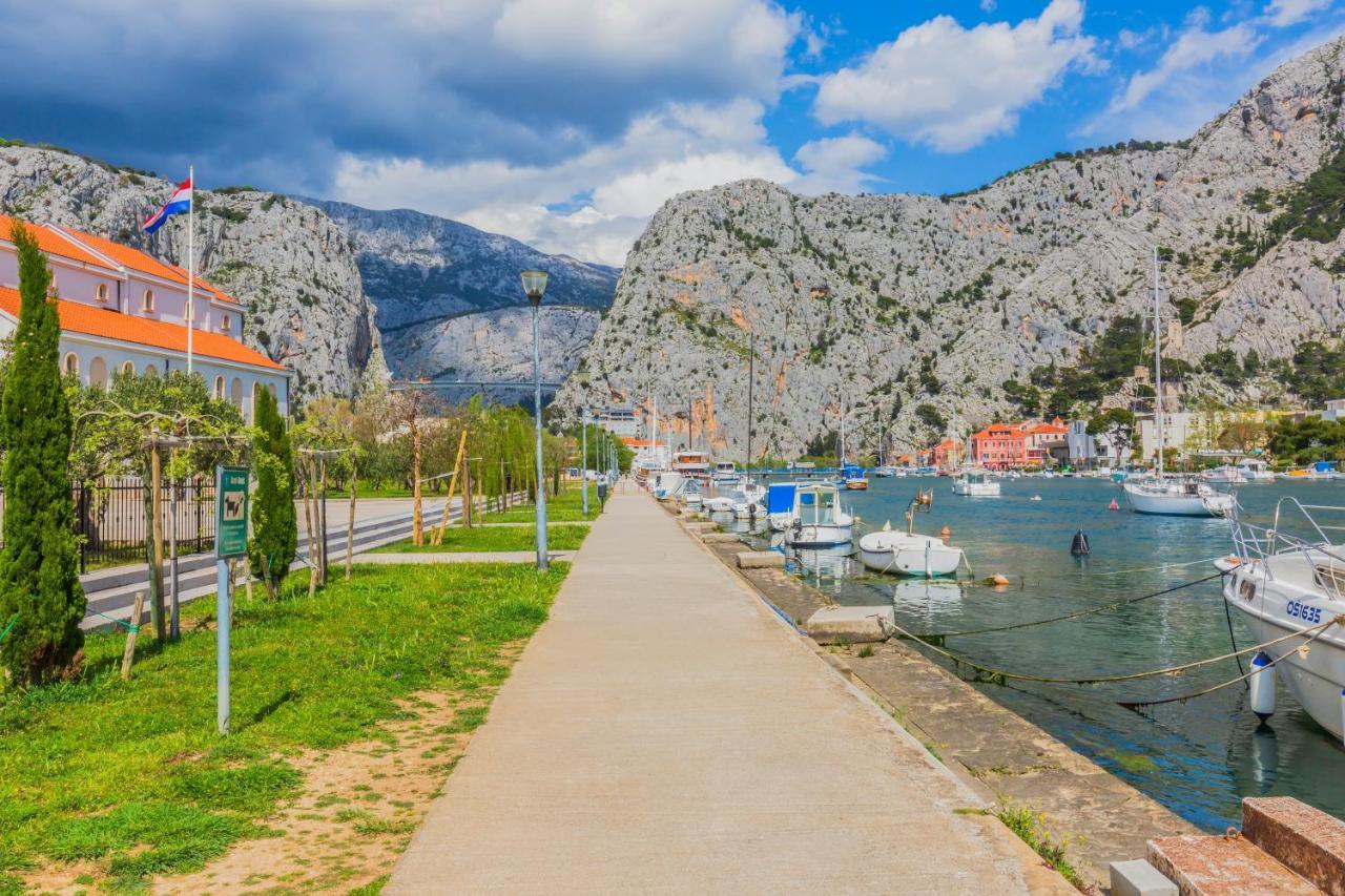 Downtown Deluxe Διαμέρισμα Omiš Εξωτερικό φωτογραφία