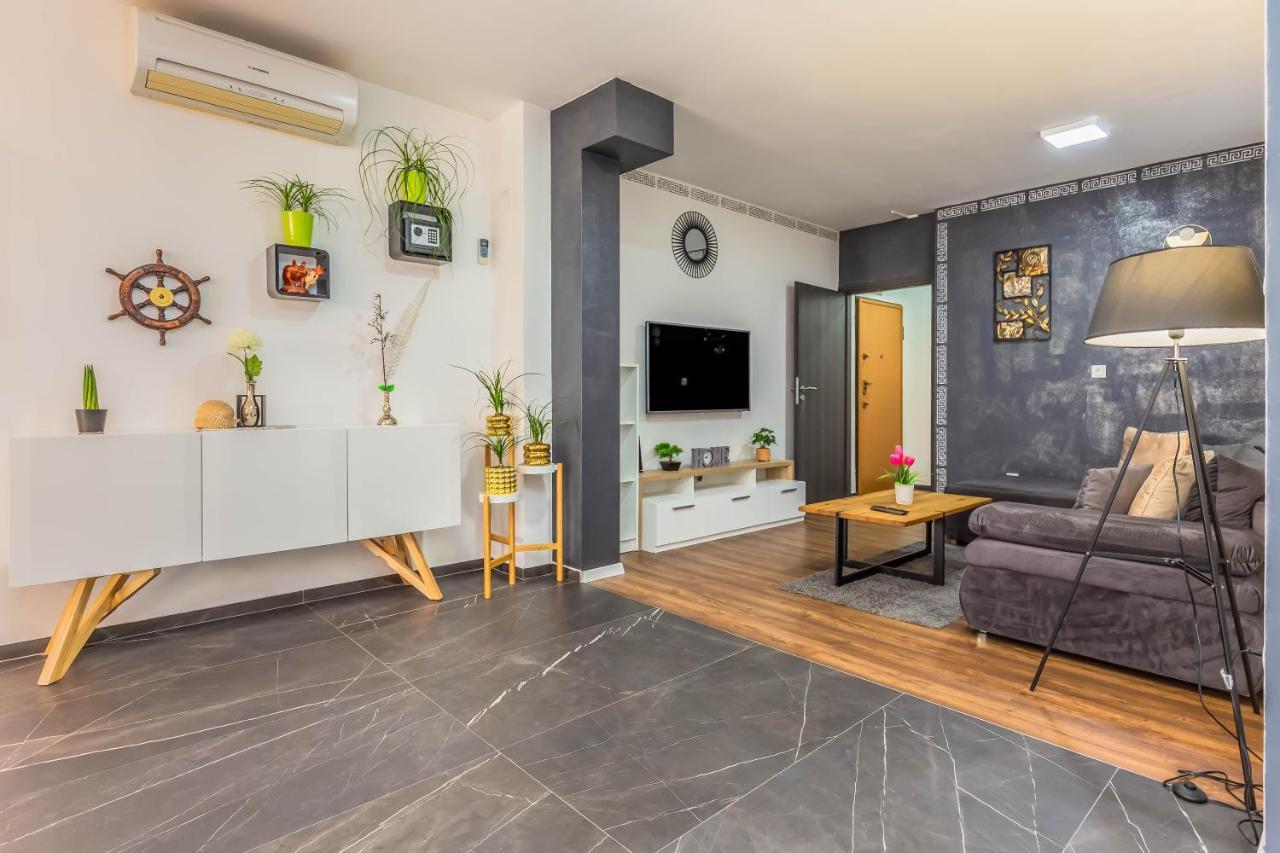 Downtown Deluxe Διαμέρισμα Omiš Εξωτερικό φωτογραφία