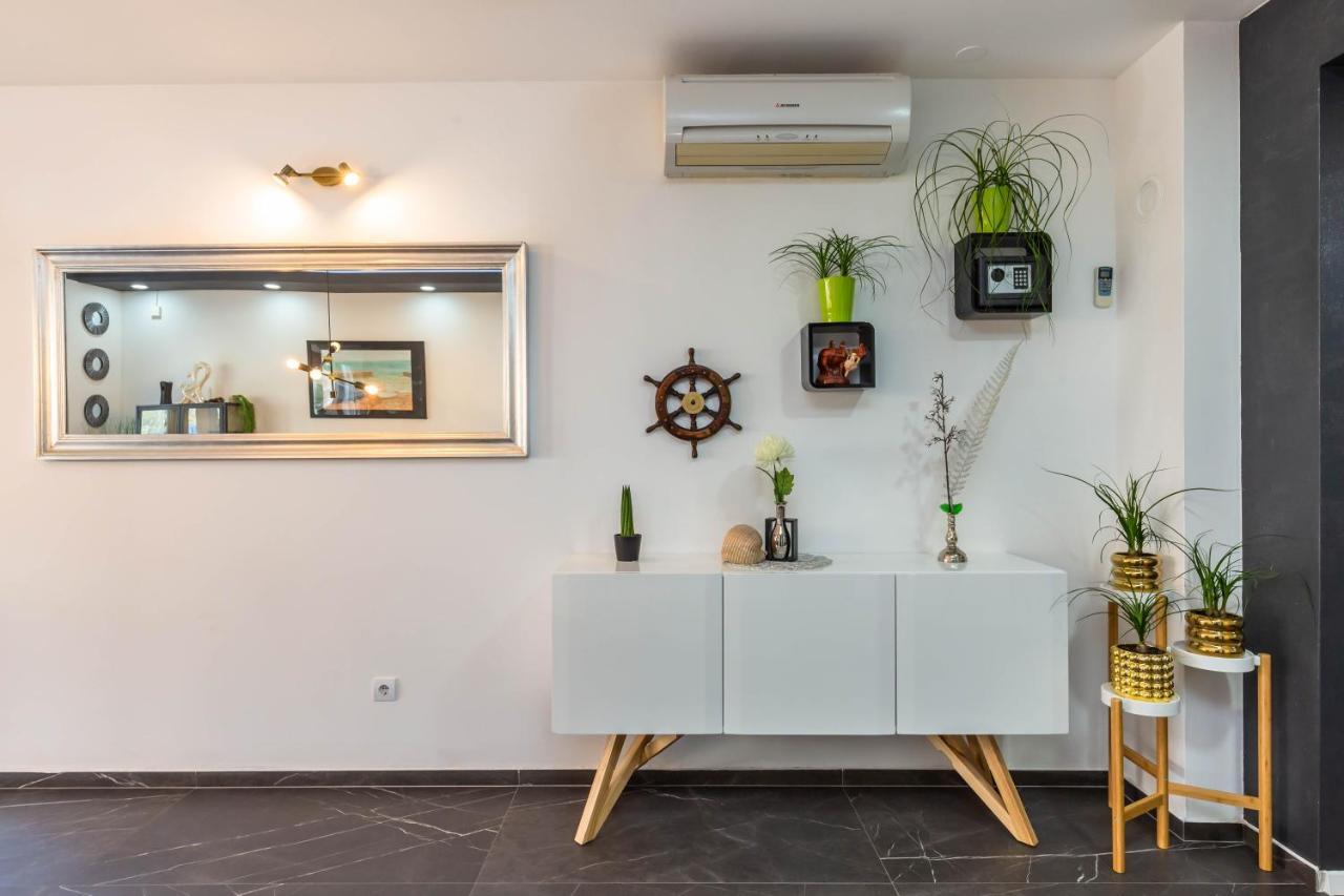 Downtown Deluxe Διαμέρισμα Omiš Εξωτερικό φωτογραφία